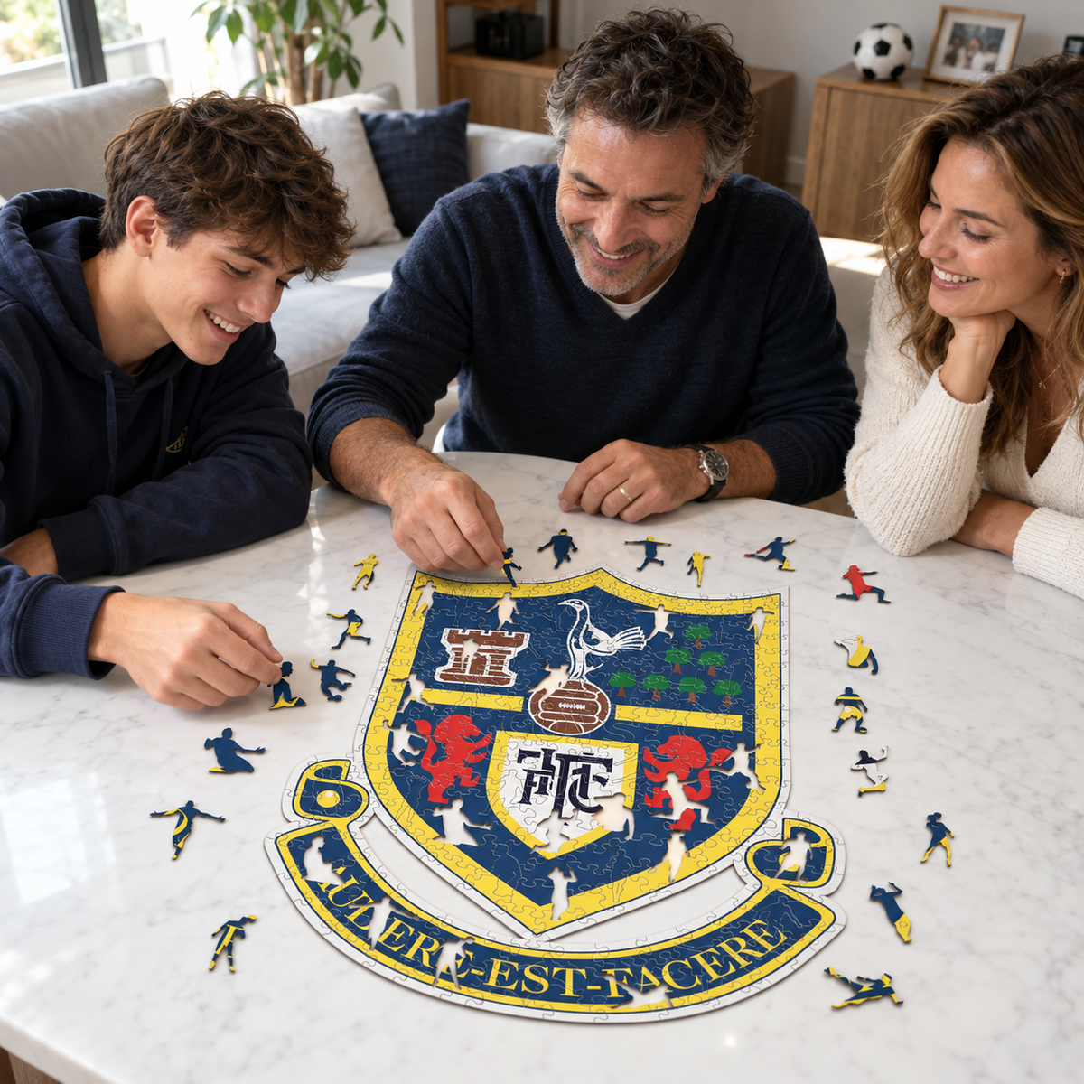 Tottenham Hotspur FC® Retro Logo Wooden Puzzle