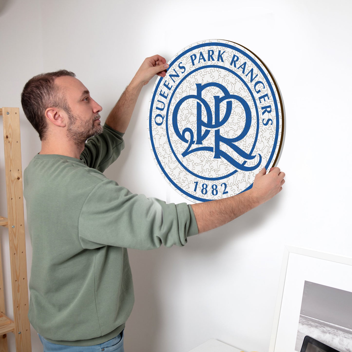 Queens Park Rangers FC® Logo - Wooden Puzzle