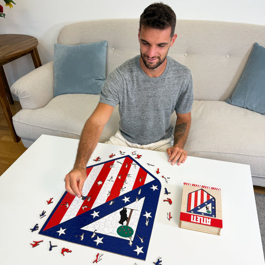 Atlético de Madrid® Logo - Wooden Puzzle