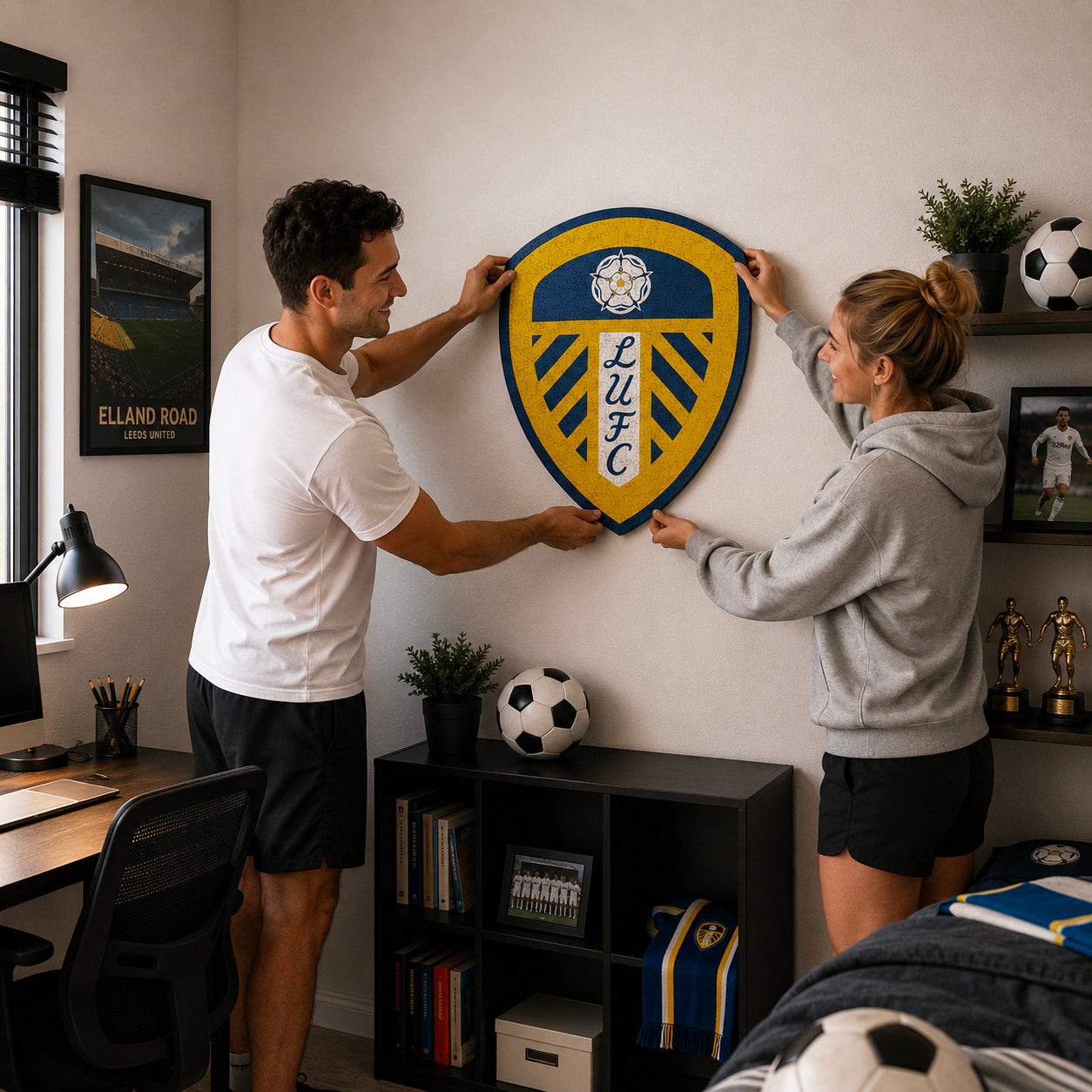 Leeds United FC® Logo - Wooden Puzzle
