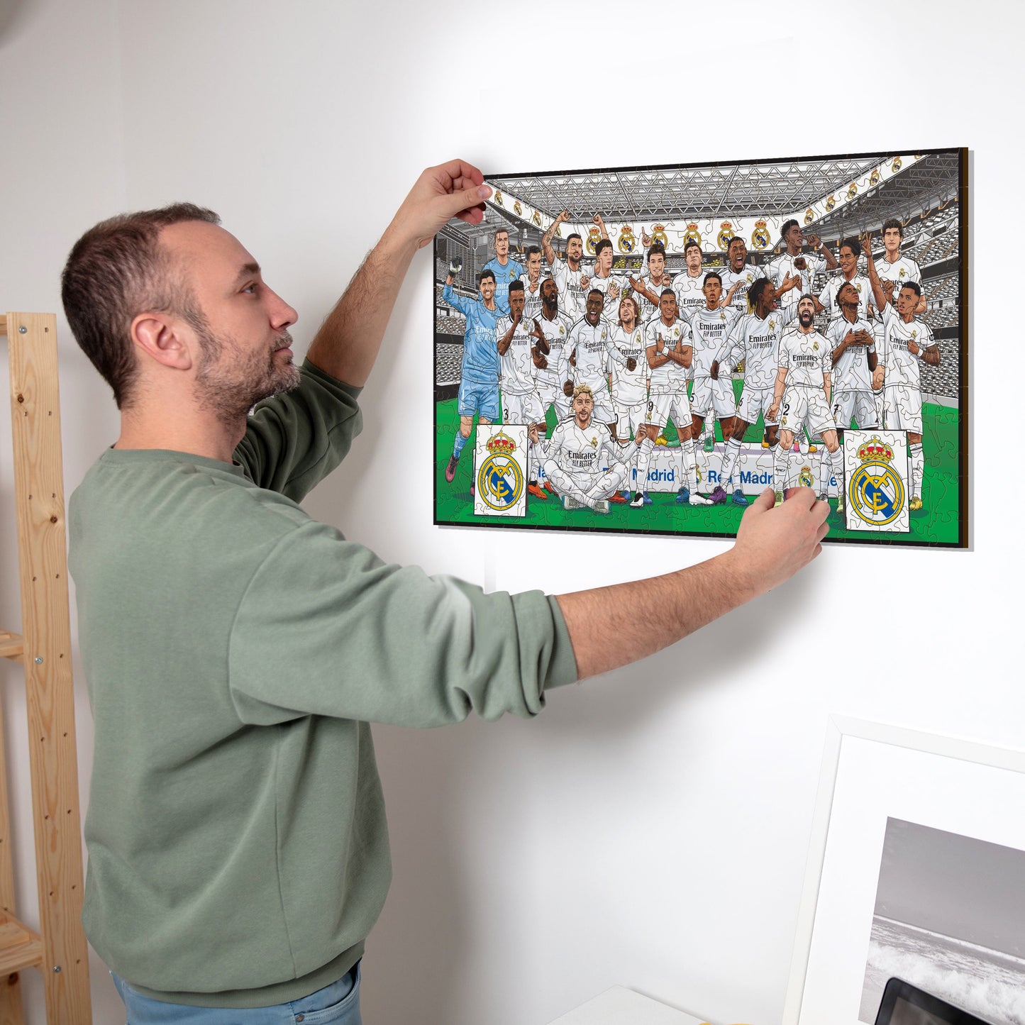 Real Madrid CF® 2024/25 Team - Wooden Puzzle