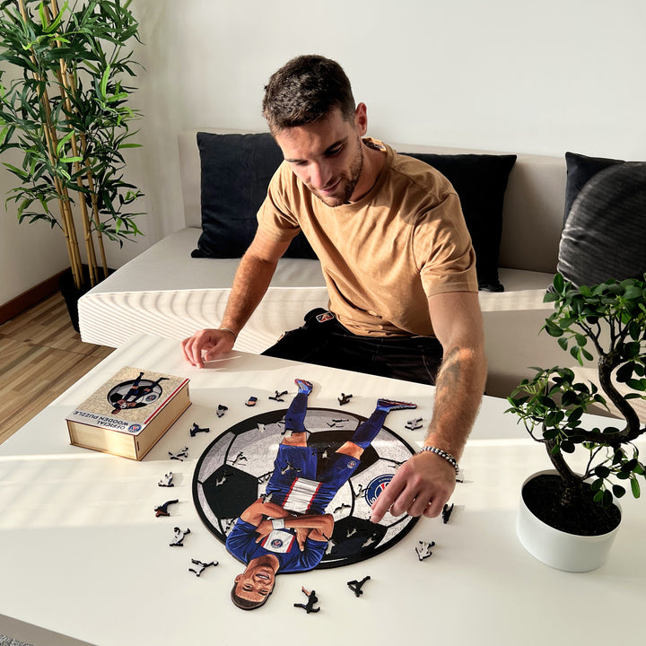 © Licensed Players Wooden Puzzles – Iconic Puzzles